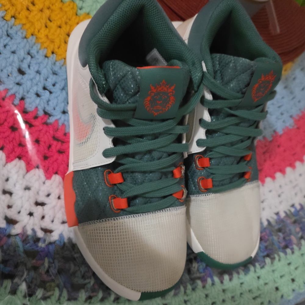 Men's Green and Orange Athletic Shoes